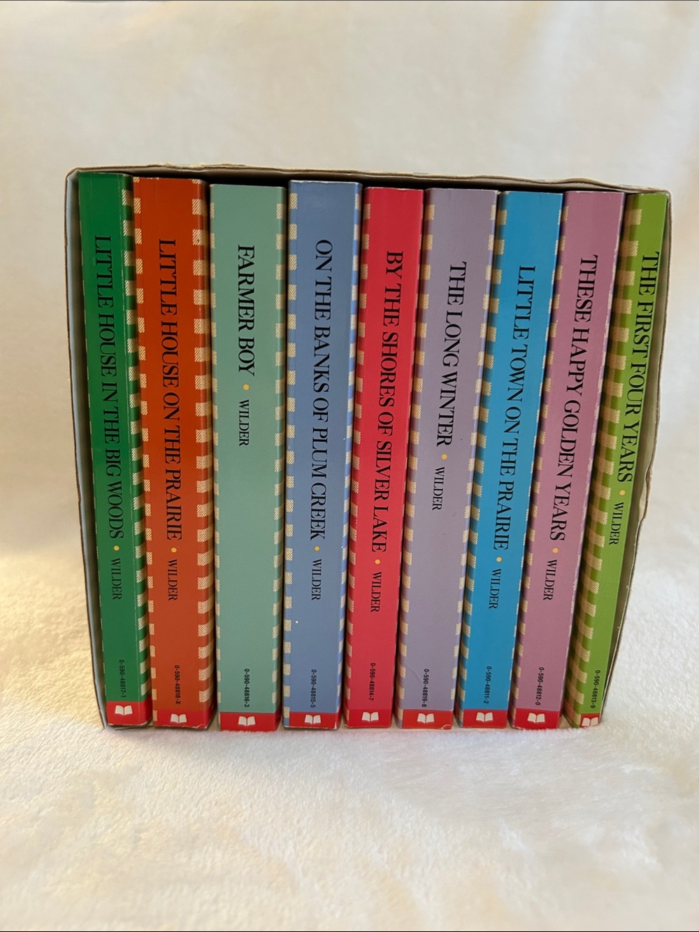 VTG. Little House Book
Collection'94 Scholastic. 9 Books.
Laura Ingalls Wilder.